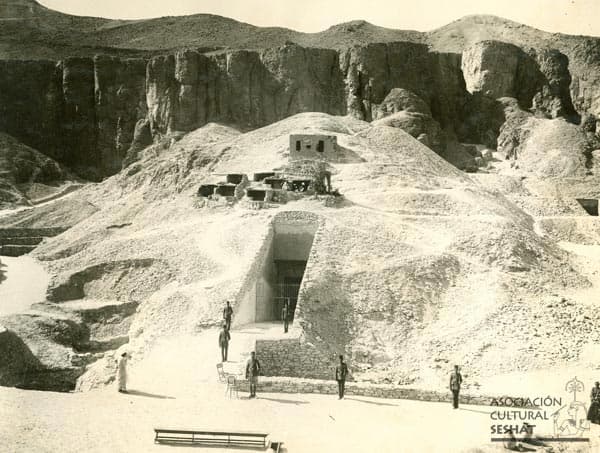 Entrada de la tumba de Tutankamón en el Valle de los Reyes